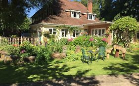 Kingswood Cottage